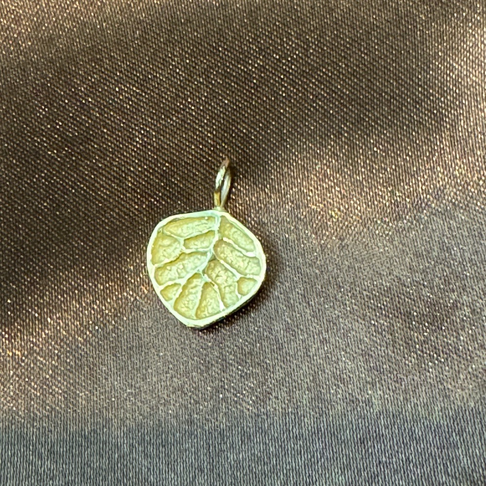 18k Pure Gold Aspen Leaf Pendant